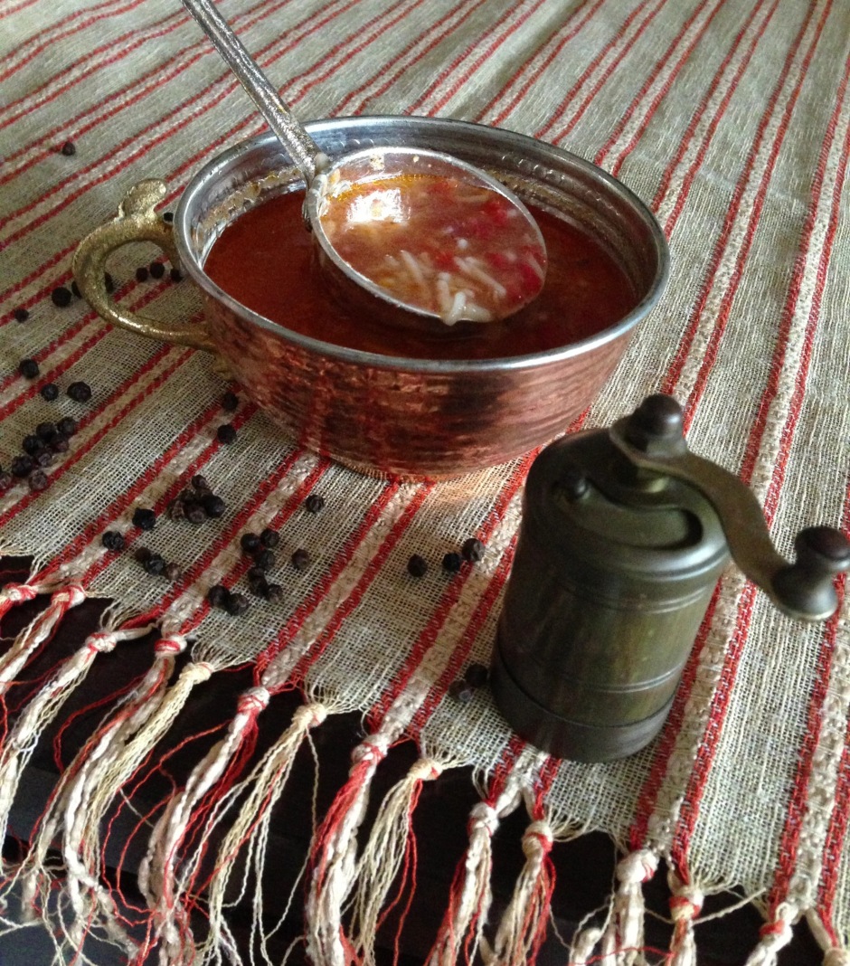 Et suyuna tel şehriye çorbası Nurhan'ın Mutfağı